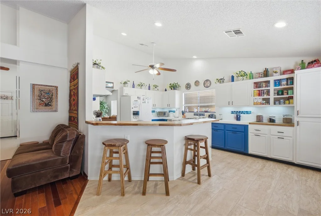 3128 Donnegal Bay, Las Vegas, NV 89117