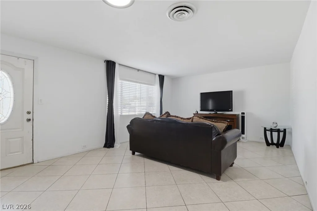 2990 Ferndale, Las Vegas, NV 89121