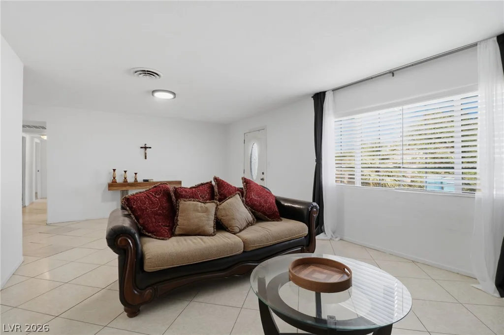 2990 Ferndale, Las Vegas, NV 89121