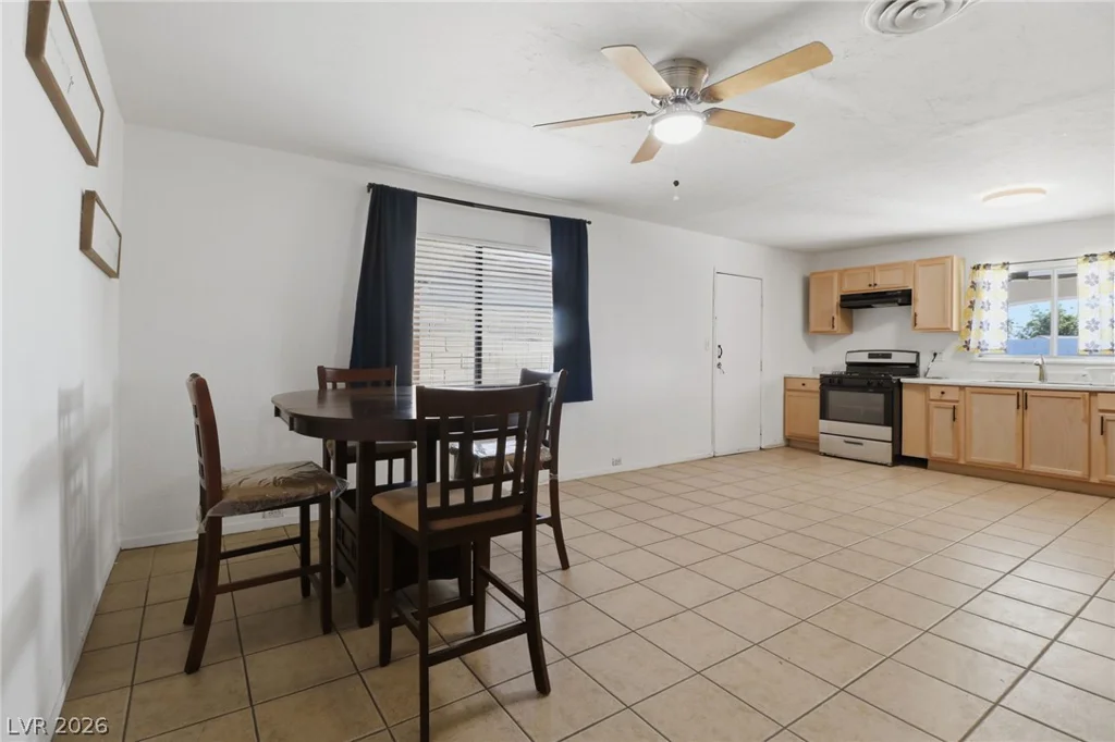 2990 Ferndale, Las Vegas, NV 89121