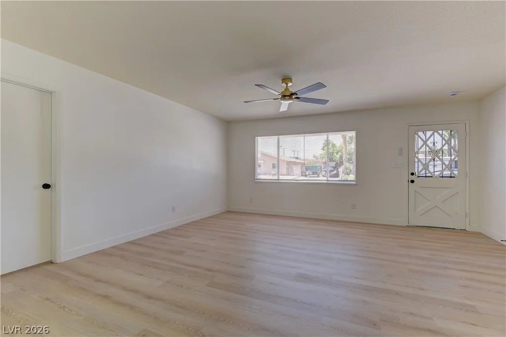 3056 Greenbriar, Las Vegas, NV 89121