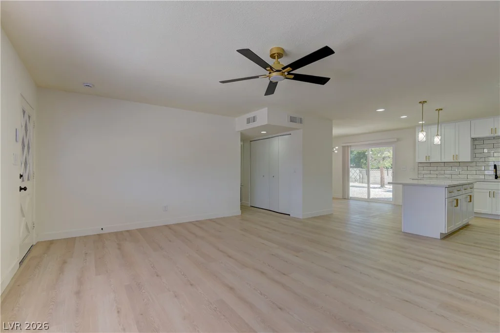 3056 Greenbriar, Las Vegas, NV 89121
