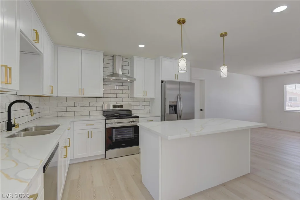 3056 Greenbriar, Las Vegas, NV 89121