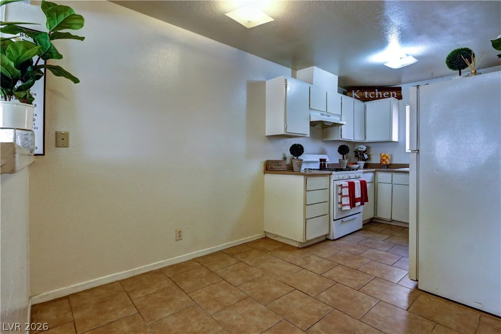 1721 Cordoba, Las Vegas, NV 89108