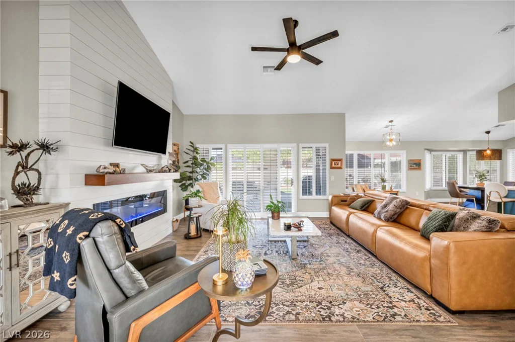 2412 Showcase, Las Vegas, NV 89134