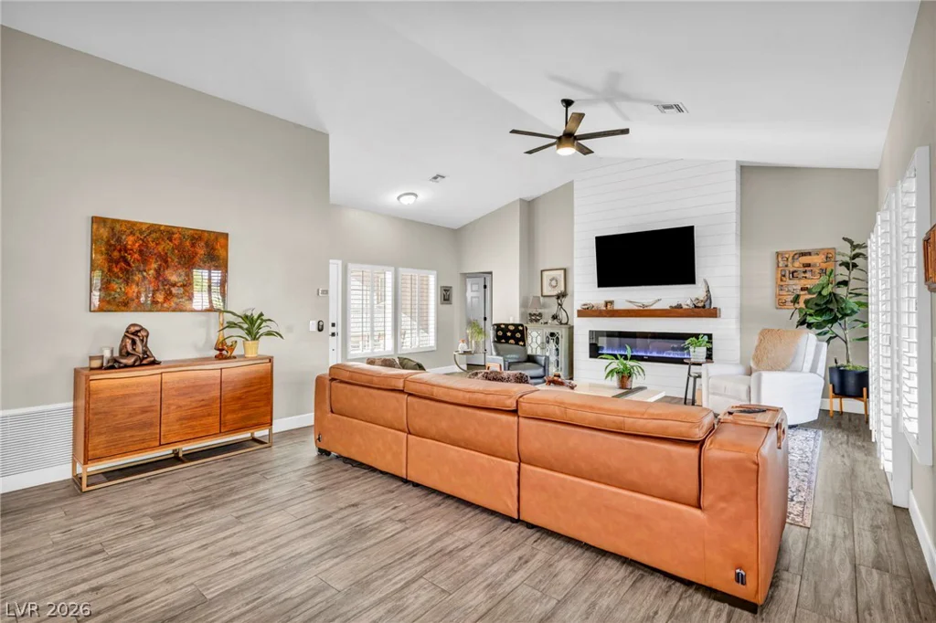 2412 Showcase, Las Vegas, NV 89134