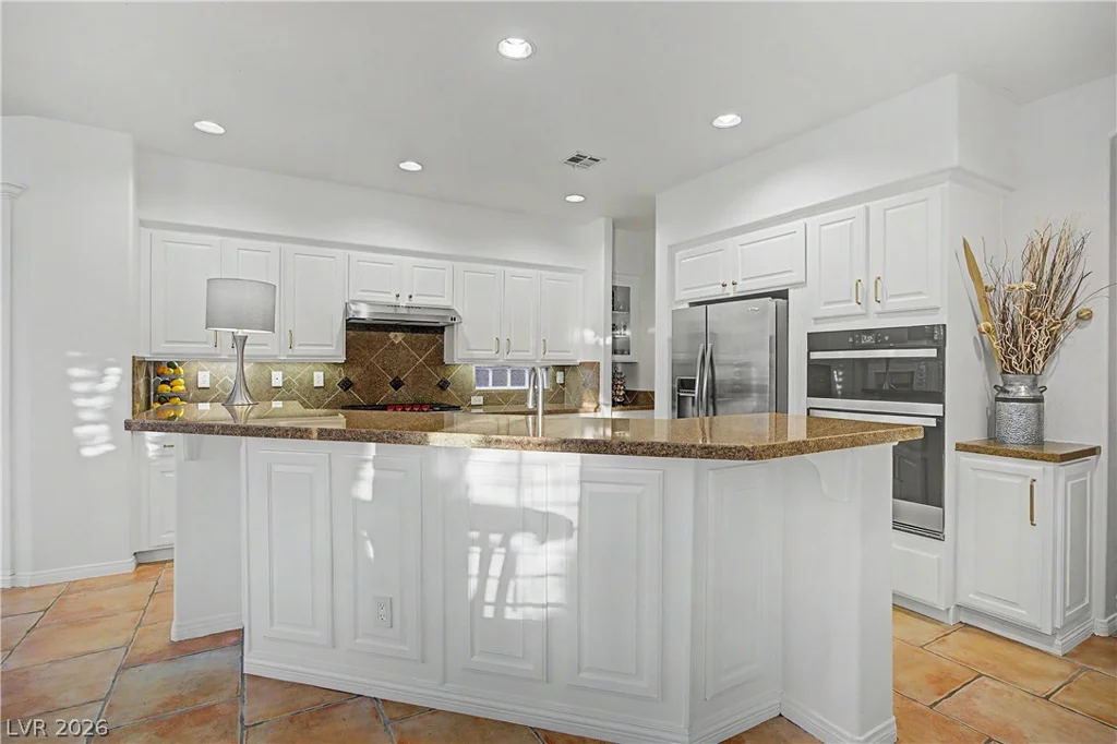 9733 Plateau Heights, Las Vegas, NV 89144