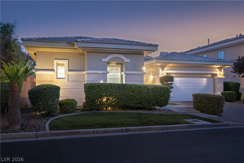 9733 Plateau Heights, Las Vegas, NV 89144