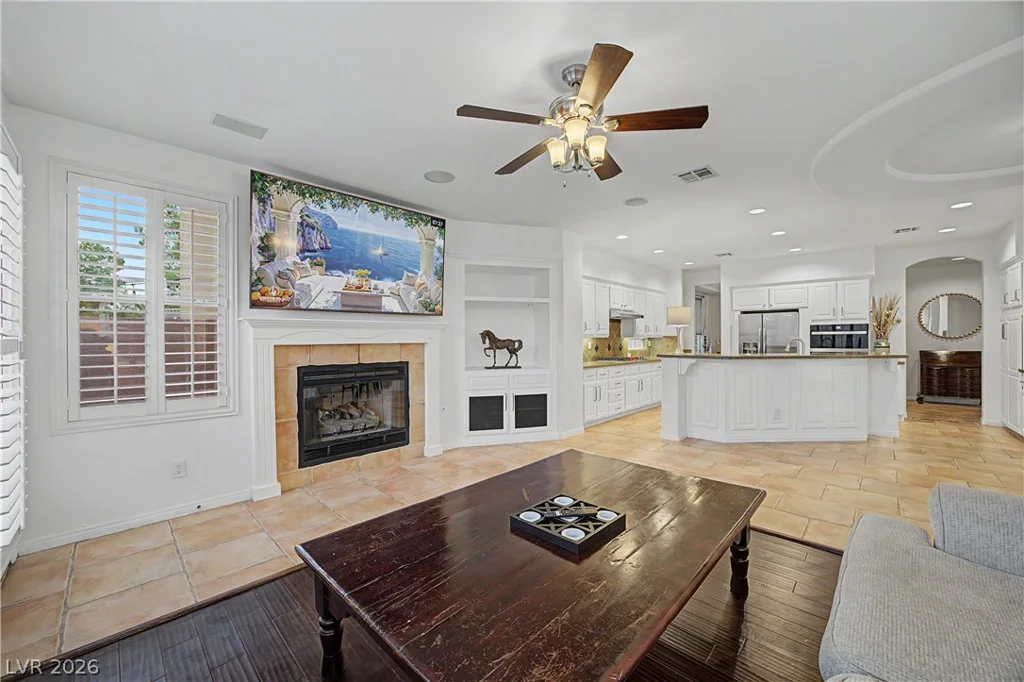 9733 Plateau Heights, Las Vegas, NV 89144