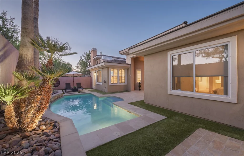 9733 Plateau Heights, Las Vegas, NV 89144