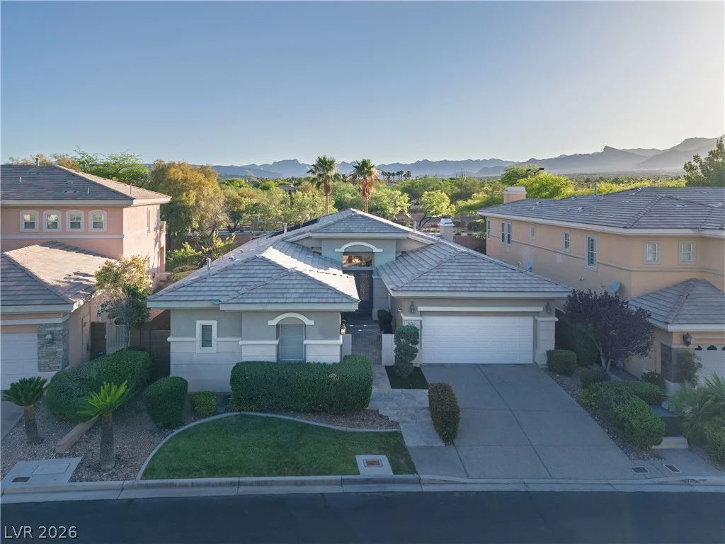 9733 Plateau Heights, Las Vegas, NV 89144