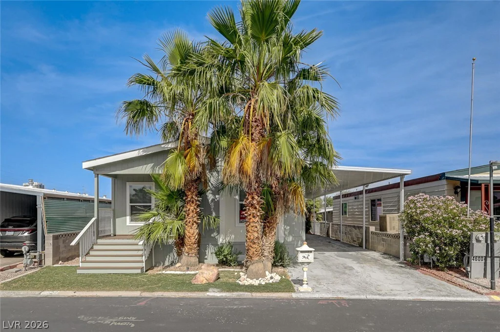 4600 Royal Ridge, Las Vegas, NV 89103