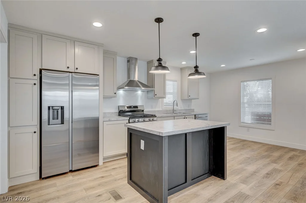 4600 Royal Ridge, Las Vegas, NV 89103