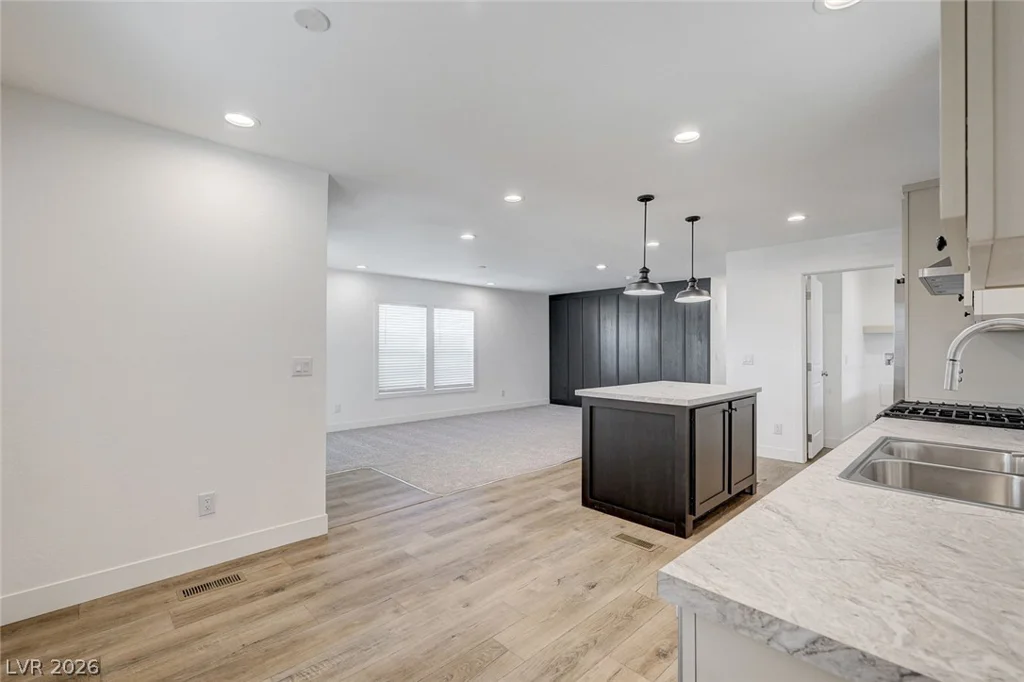 4600 Royal Ridge, Las Vegas, NV 89103