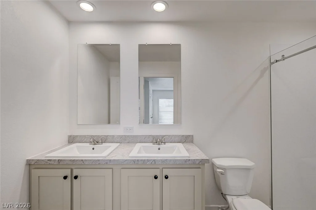 4600 Royal Ridge, Las Vegas, NV 89103