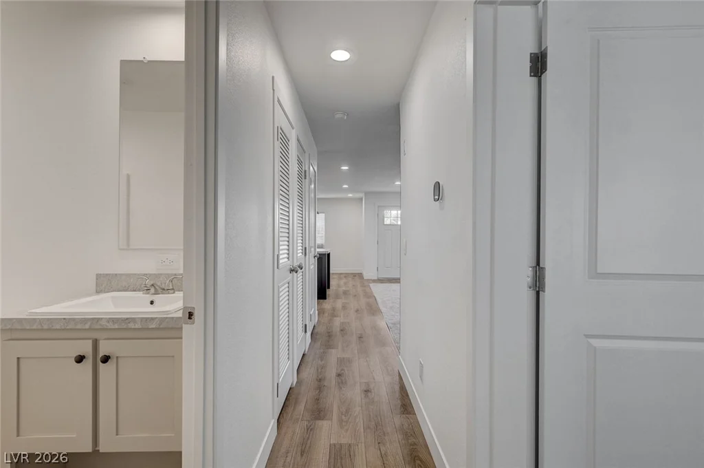 4600 Royal Ridge, Las Vegas, NV 89103