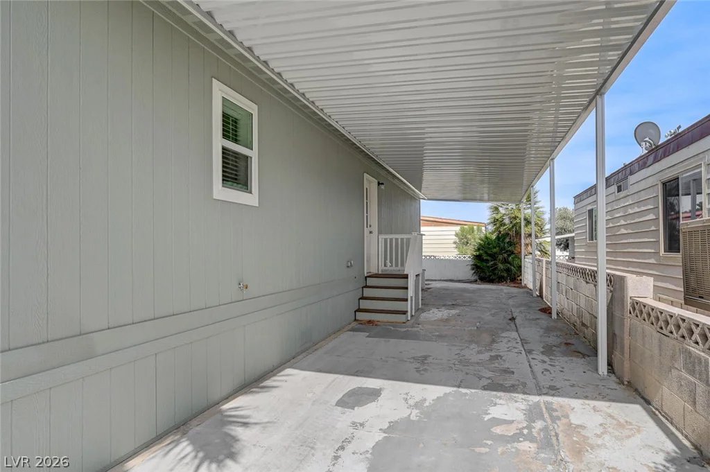 4600 Royal Ridge, Las Vegas, NV 89103