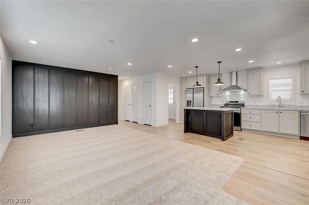 4600 Royal Ridge, Las Vegas, NV 89103