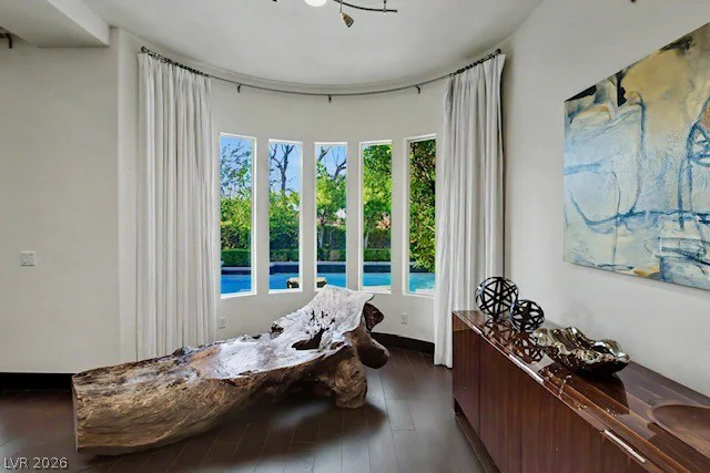 24 Panorama Crest, Las Vegas, NV 89135