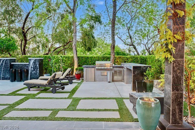 24 Panorama Crest, Las Vegas, NV 89135