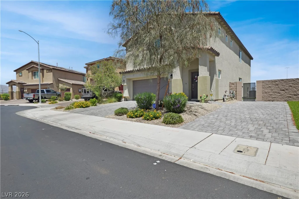 4622 Pointleaf, North Las Vegas, NV 89032