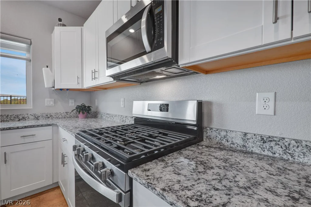 4622 Pointleaf, North Las Vegas, NV 89032