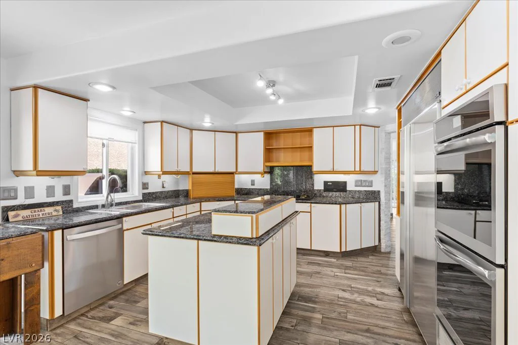 7737 Spanish Lake, Las Vegas, NV 89113