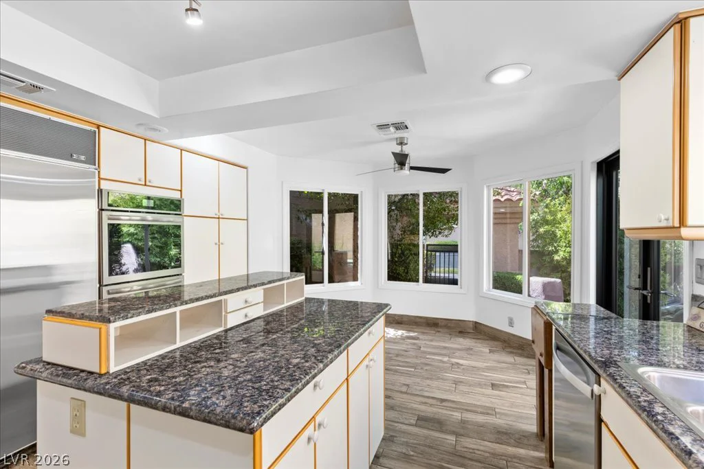 7737 Spanish Lake, Las Vegas, NV 89113