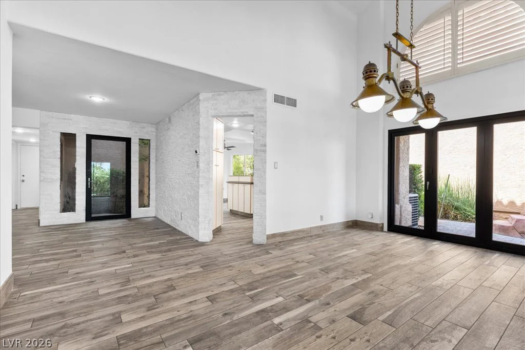 7737 Spanish Lake, Las Vegas, NV 89113