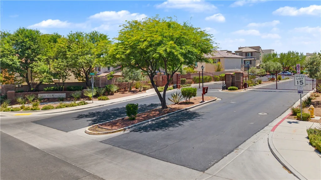 10814 Faulkner Run, Las Vegas, NV 89166