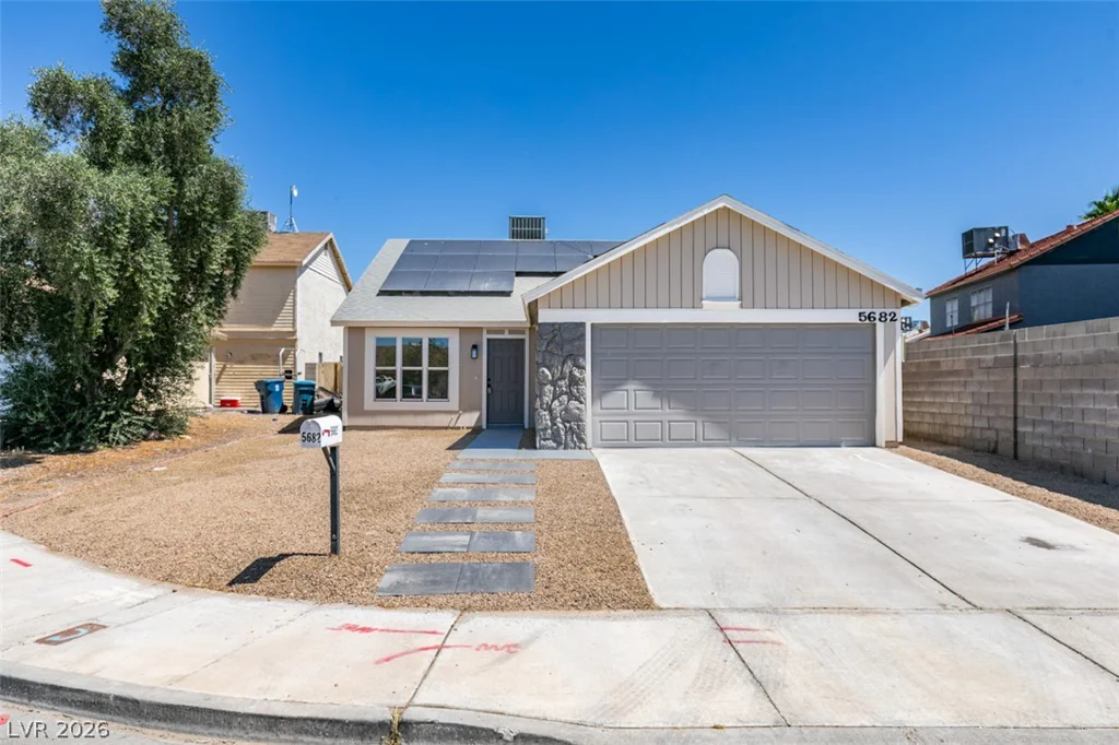 5682 Coaldale, Las Vegas, NV 89110