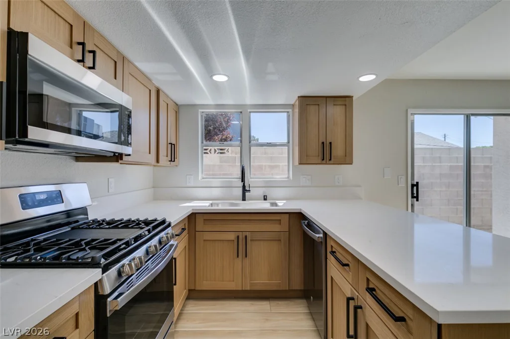 5682 Coaldale, Las Vegas, NV 89110