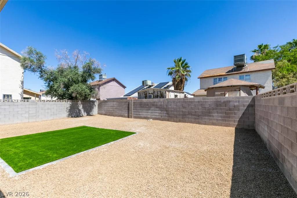 5682 Coaldale, Las Vegas, NV 89110