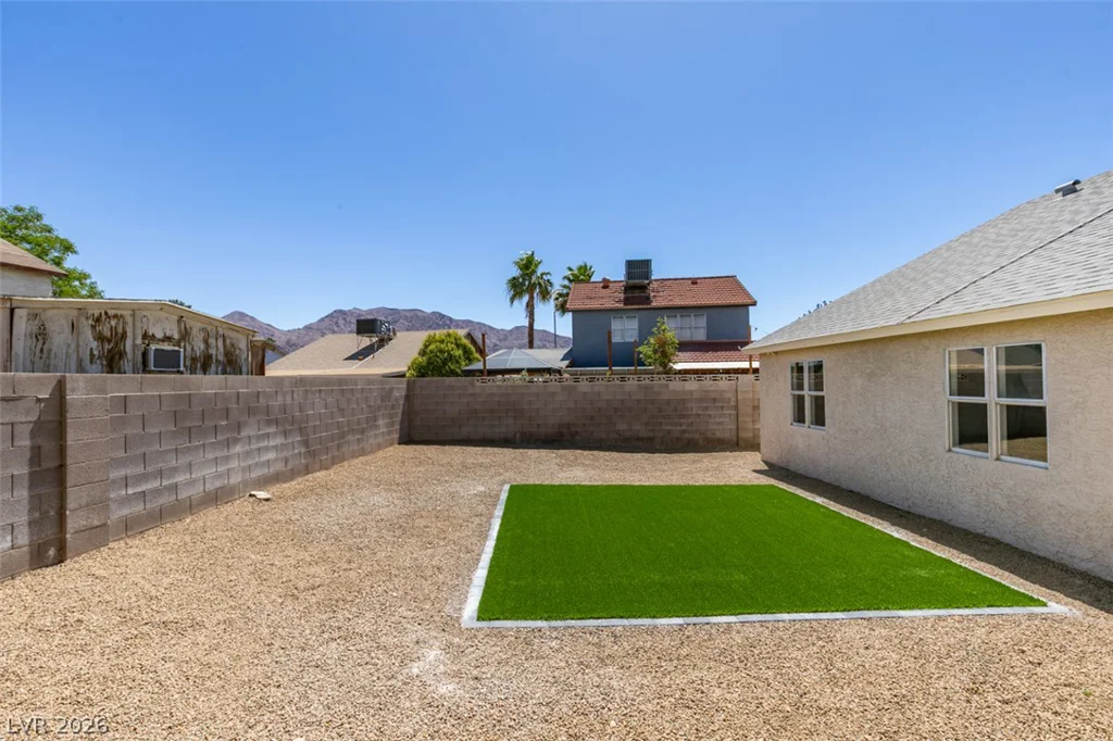 5682 Coaldale, Las Vegas, NV 89110