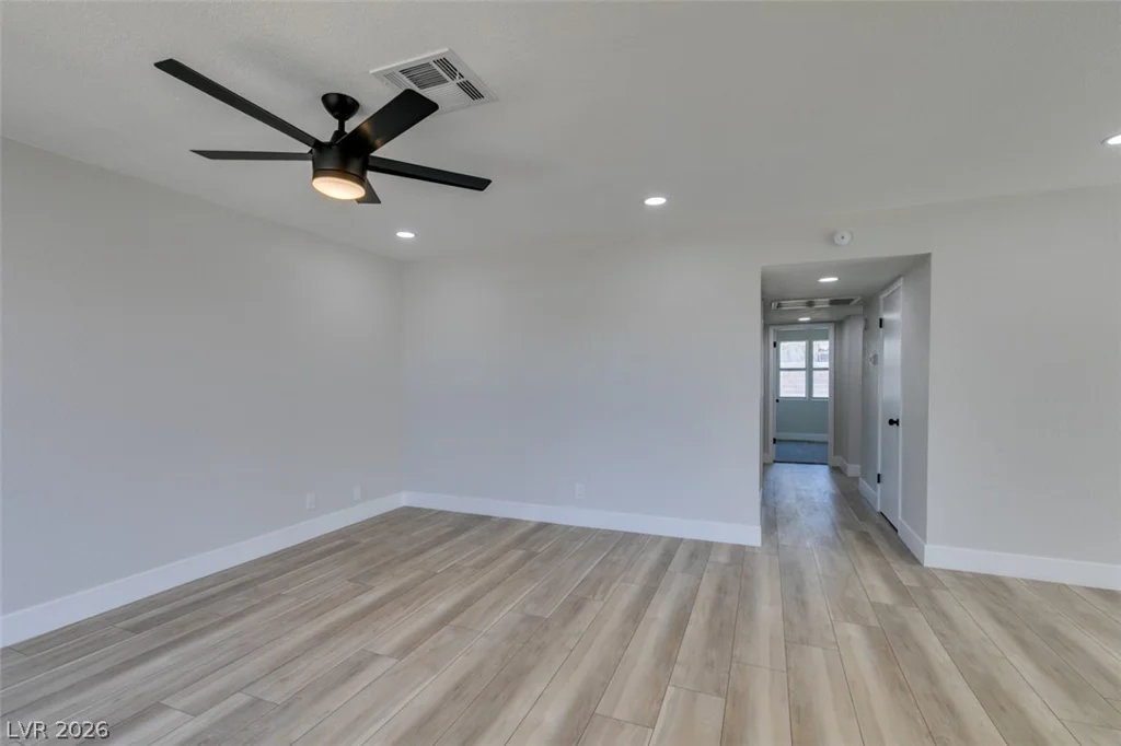 5682 Coaldale, Las Vegas, NV 89110