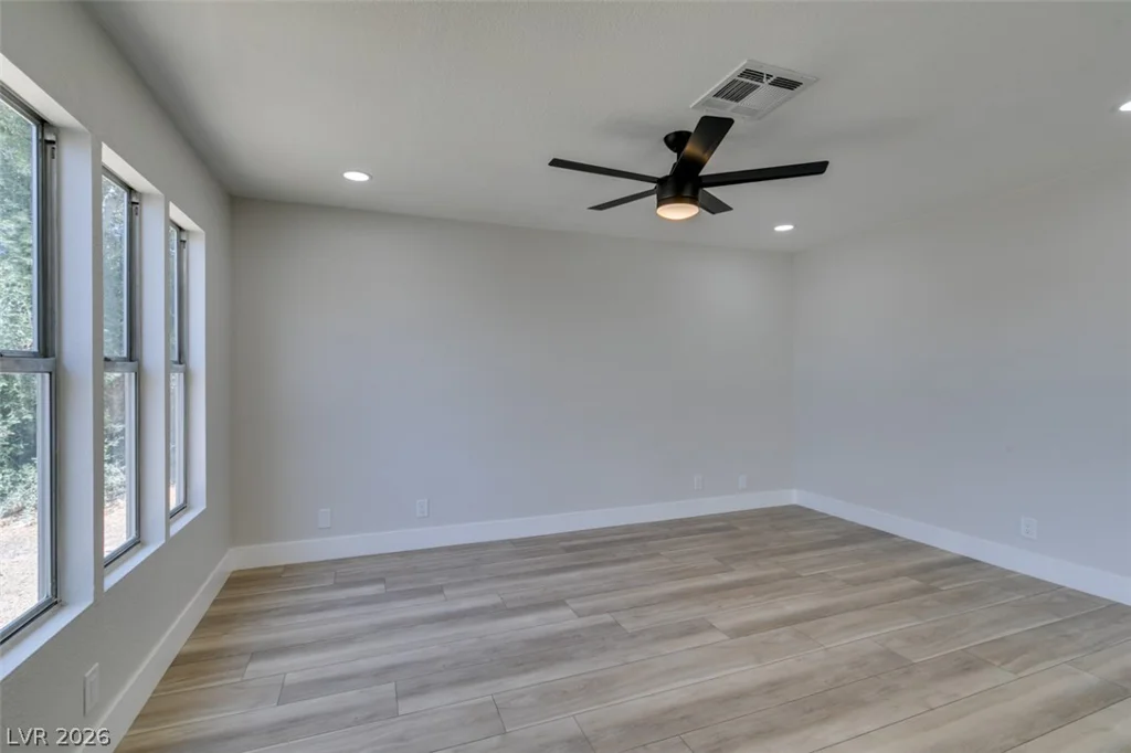 5682 Coaldale, Las Vegas, NV 89110