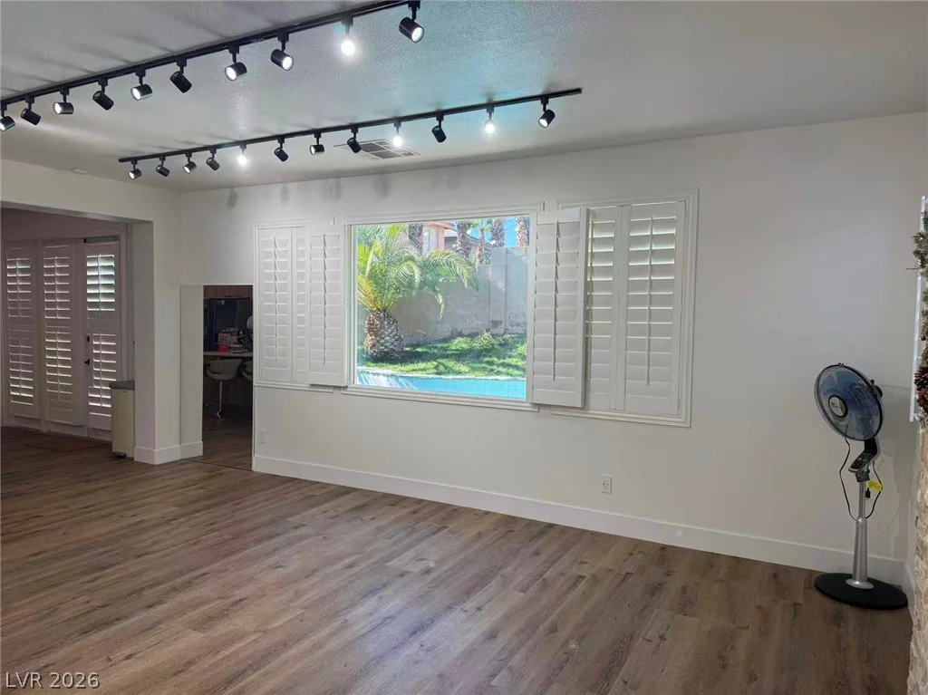 605 Runbridge, Las Vegas, NV 89144