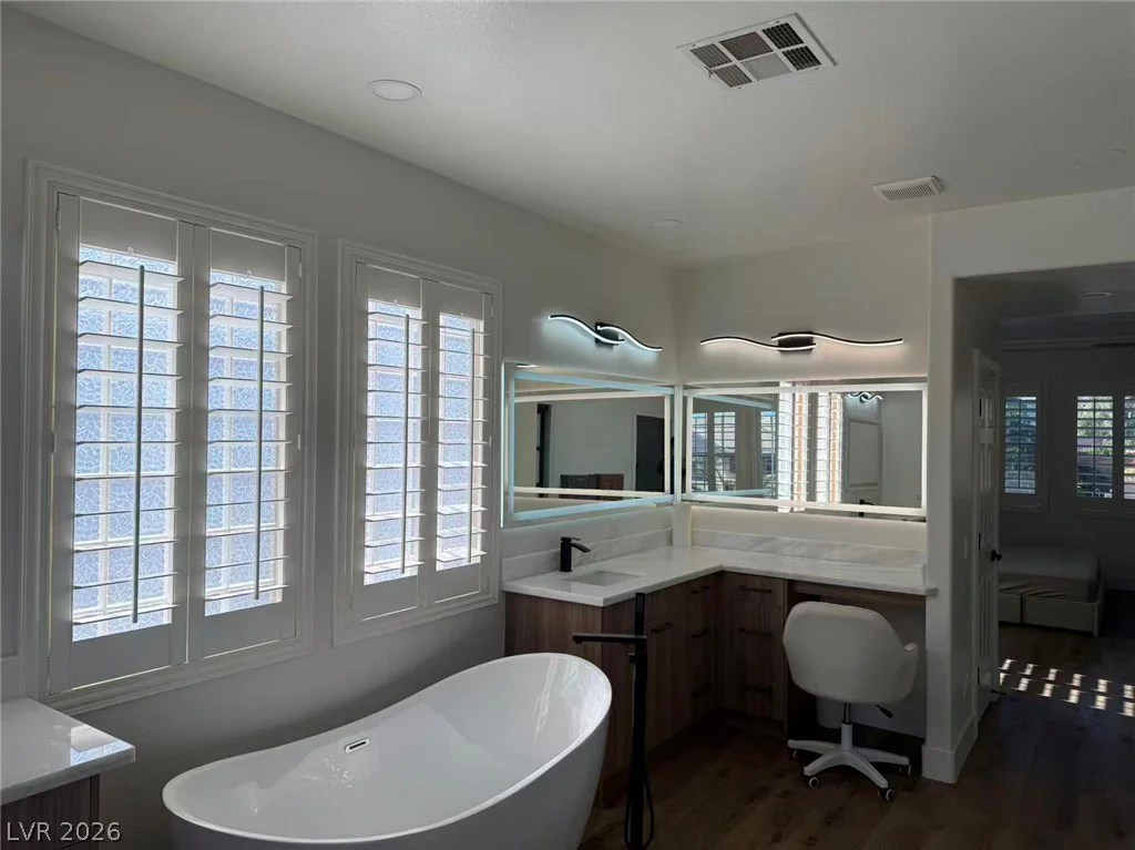 605 Runbridge, Las Vegas, NV 89144