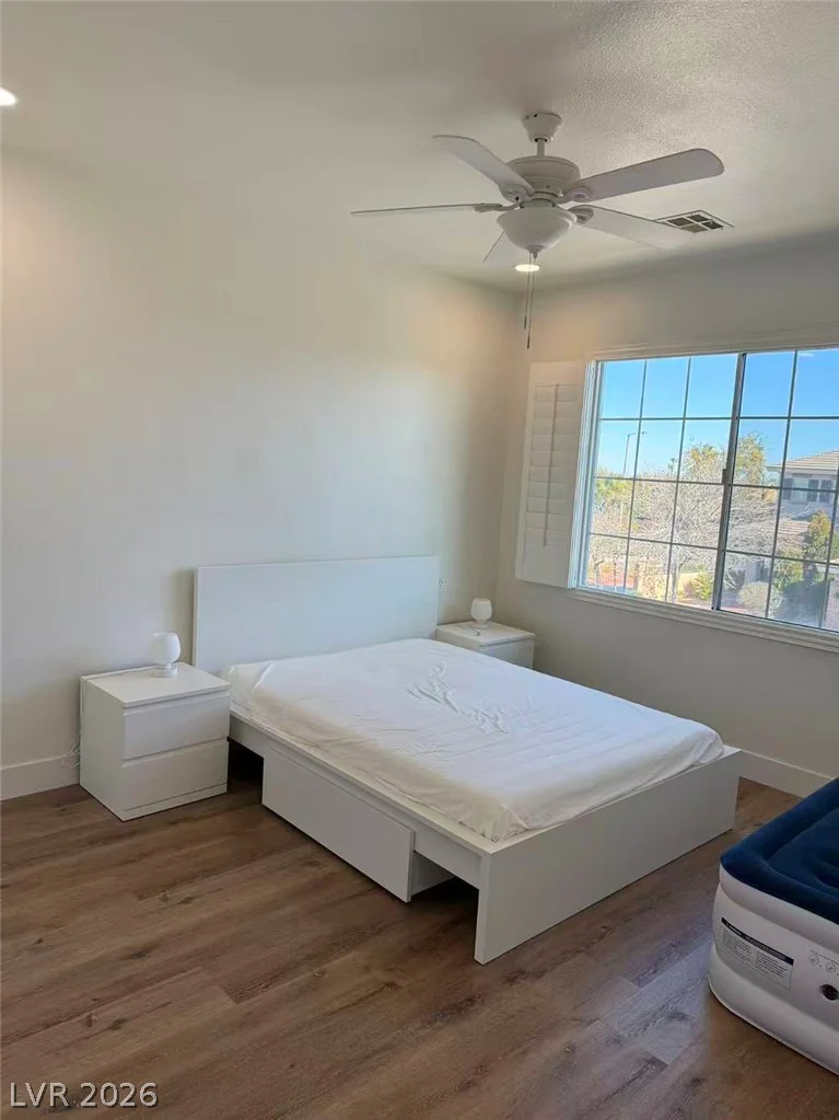 605 Runbridge, Las Vegas, NV 89144
