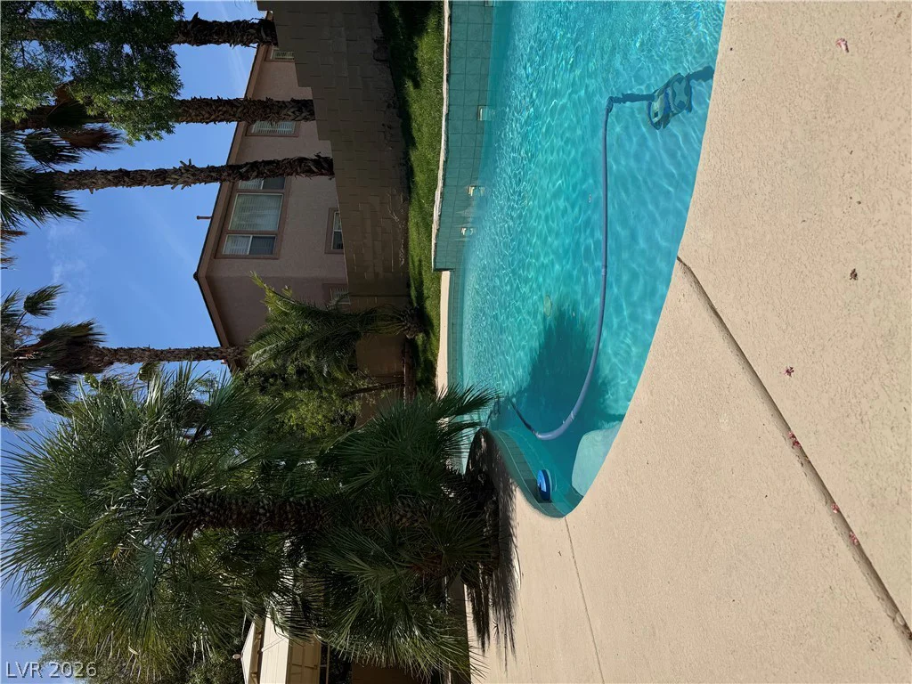 605 Runbridge, Las Vegas, NV 89144