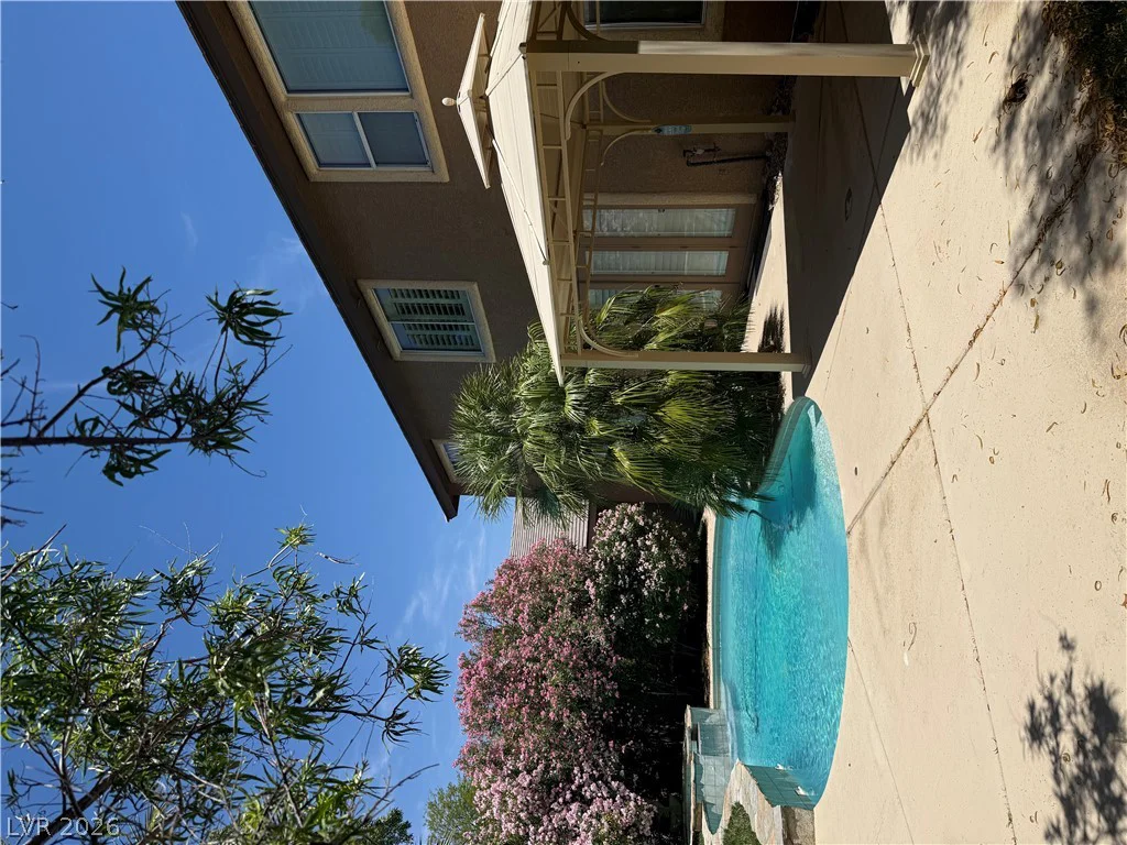 605 Runbridge, Las Vegas, NV 89144