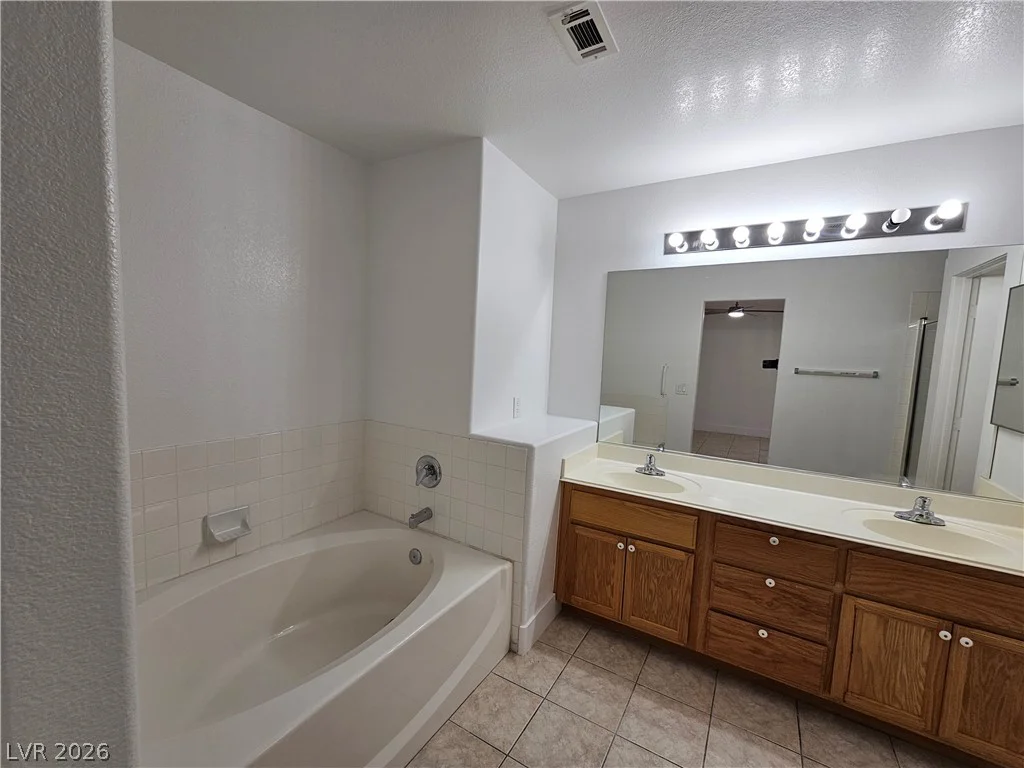 3816 Conough, Las Vegas, NV 89129