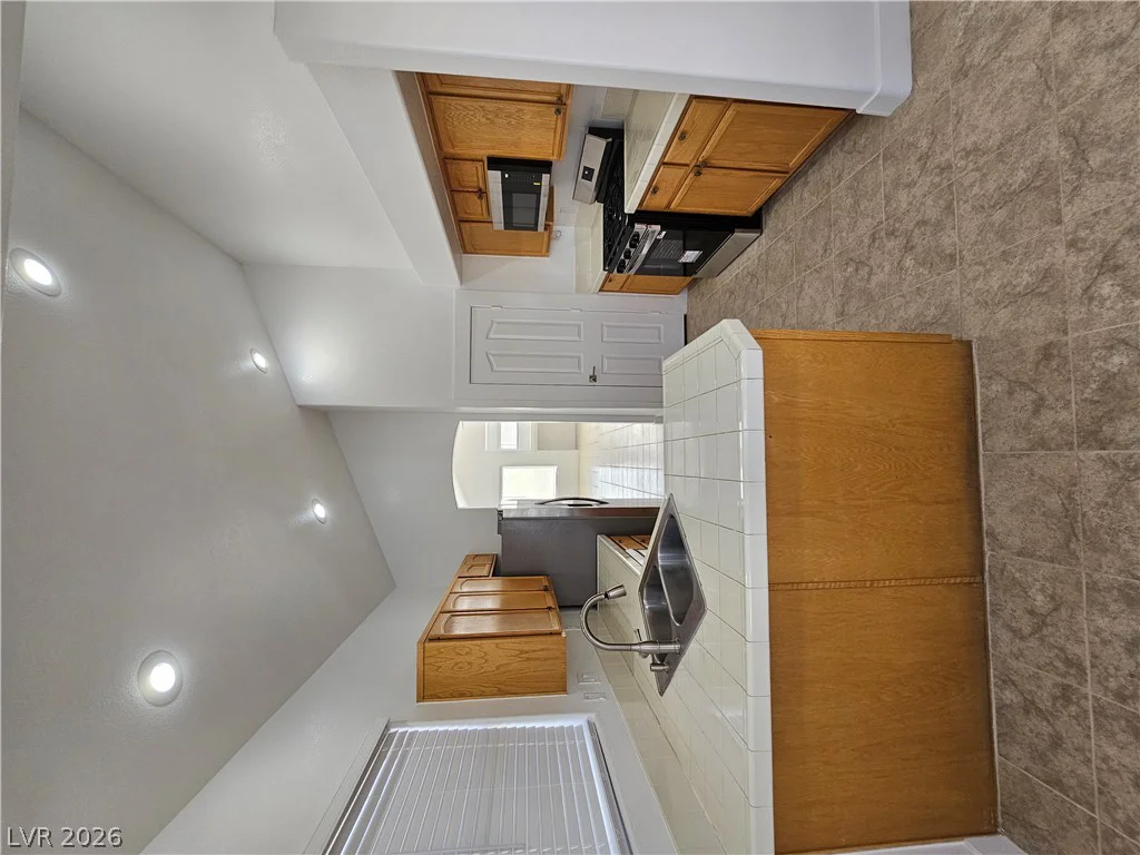 3816 Conough, Las Vegas, NV 89129