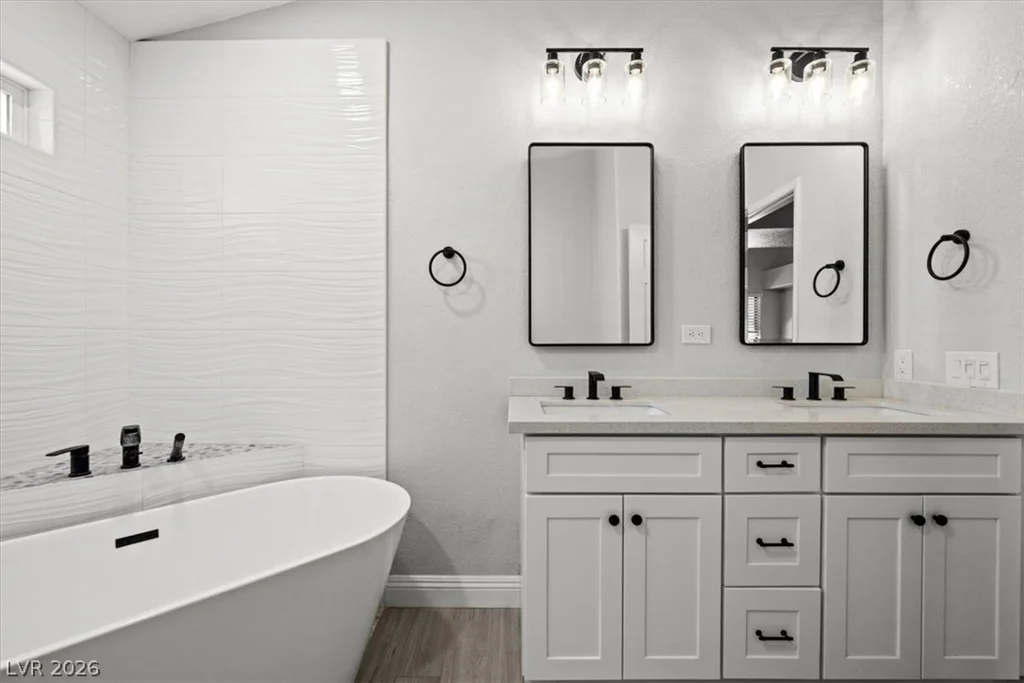 2720 Brookstone, Las Vegas, NV 89117