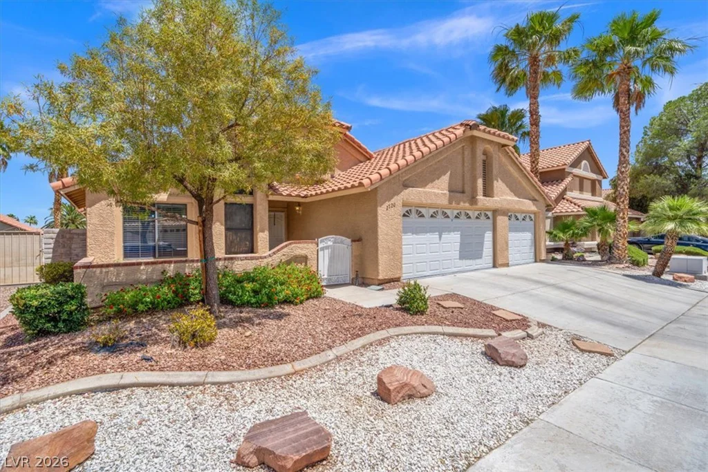 2720 Brookstone, Las Vegas, NV 89117