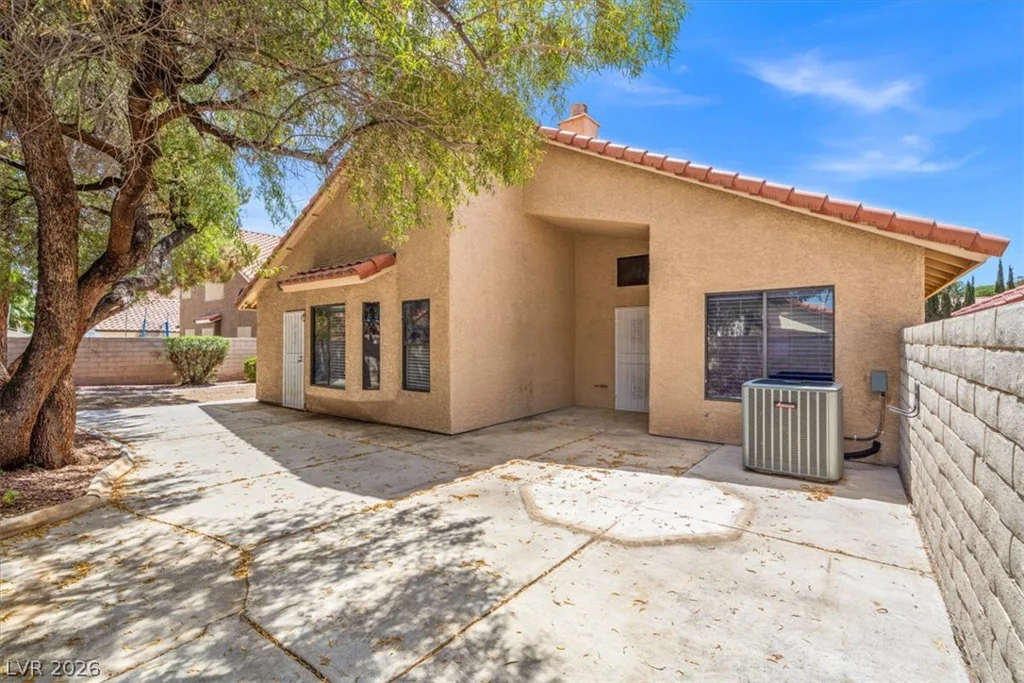 2720 Brookstone, Las Vegas, NV 89117