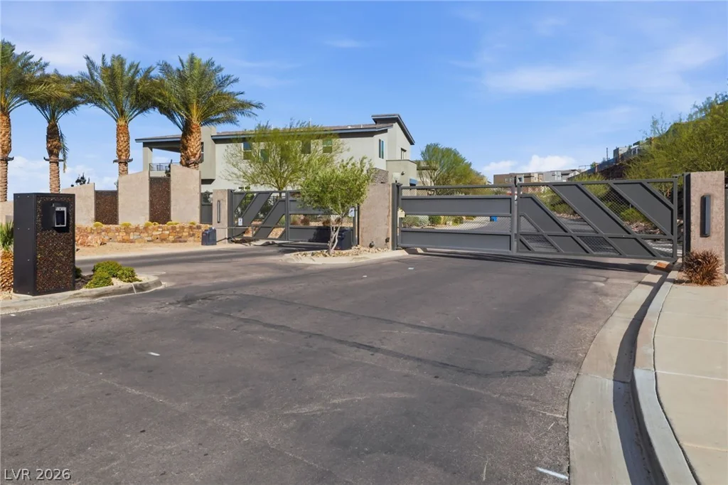 334 Natoire, Henderson, NV 89012