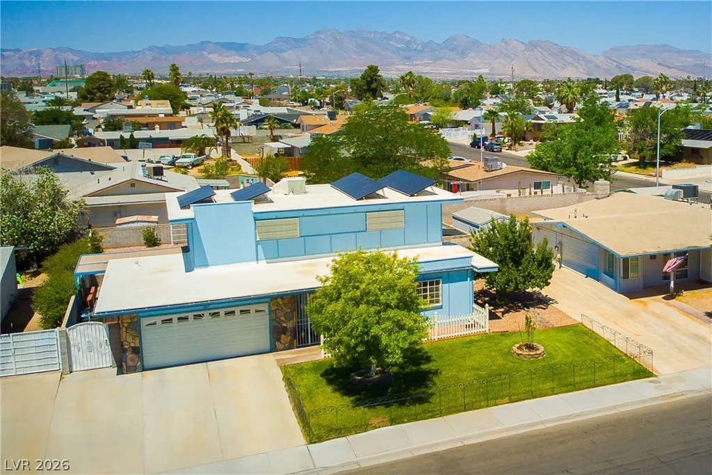 312 Redstone, Las Vegas, NV 89145
