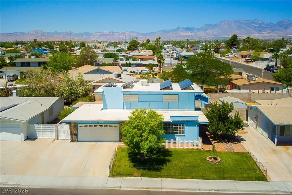 312 Redstone, Las Vegas, NV 89145