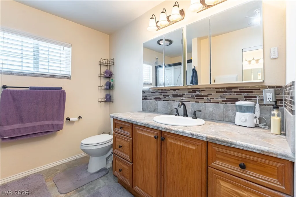 312 Redstone, Las Vegas, NV 89145